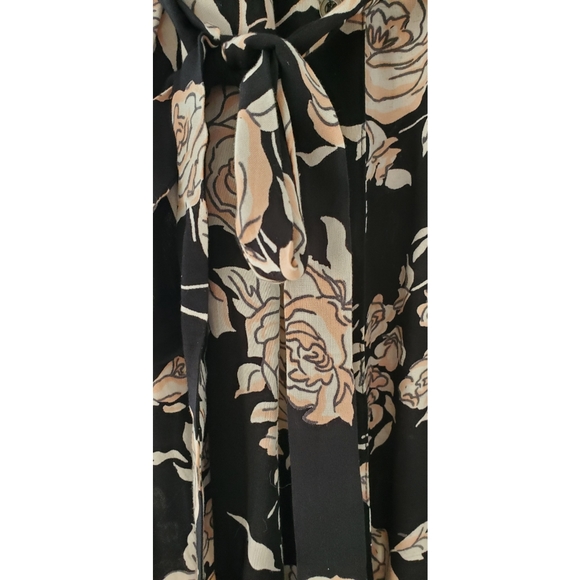 ANGIE Button-Down Floral Dress w/ Matching Tie Belt - Size S - Picture 4 of 6